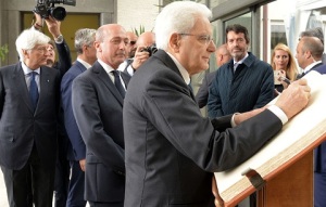 mattarella-firma-libro-storico-gaslini