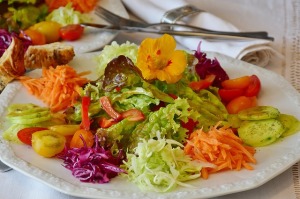 piatto-verdure-insalata-carote