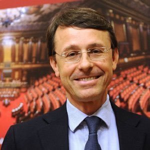 andrea-mandelli