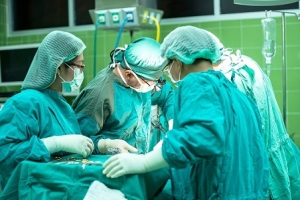 chirurghi-sala-operatorioa-6