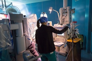 sala-operatoria-chirurgia-robotica-aou-pisana-3