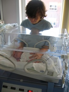 neonato-in-incubatrice